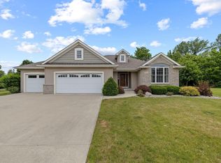8886 Serene Ct, Freeland, MI 48623