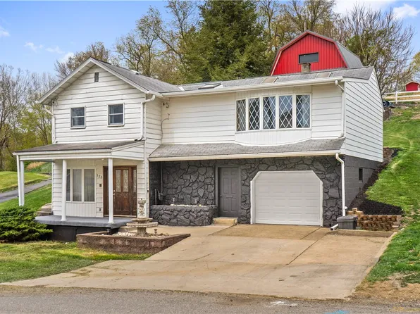 125 Pine Ave, Houston, PA 15342