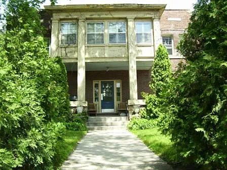 715 University Ave SE #202 — Photo 8
