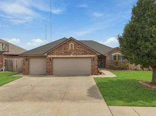 3312 Marilyn Dr, Moore, OK 73160