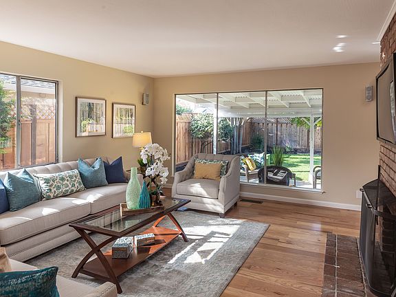 4th image of 5481 Begonia Dr