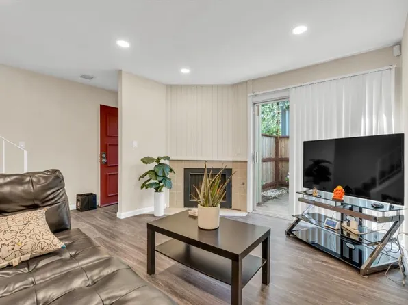 5333 Park Highlands Blvd APT 26, Concord, CA 94521