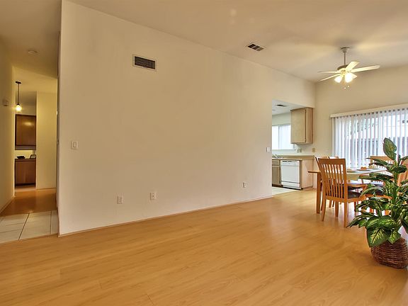 4th image of 5937 Creighton Way