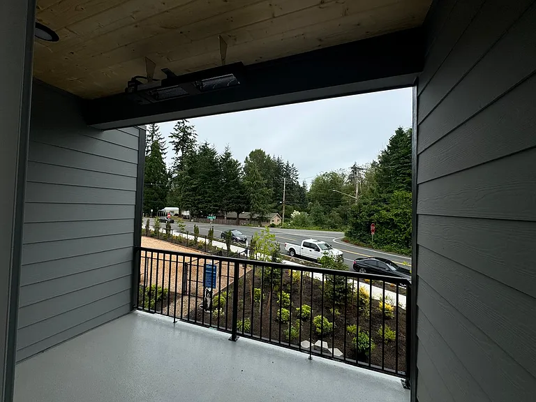 13730 Manor Way — Photo 6