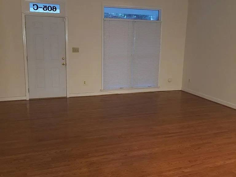 605 Spring St — Photo 10