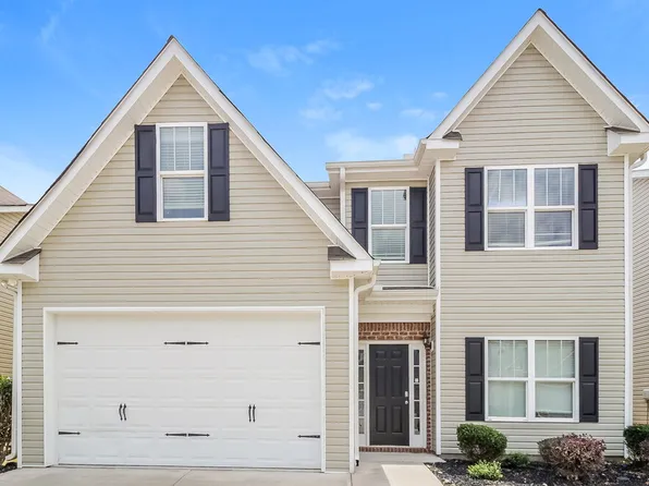 38 Crescent Ln, Dallas, GA 30132
