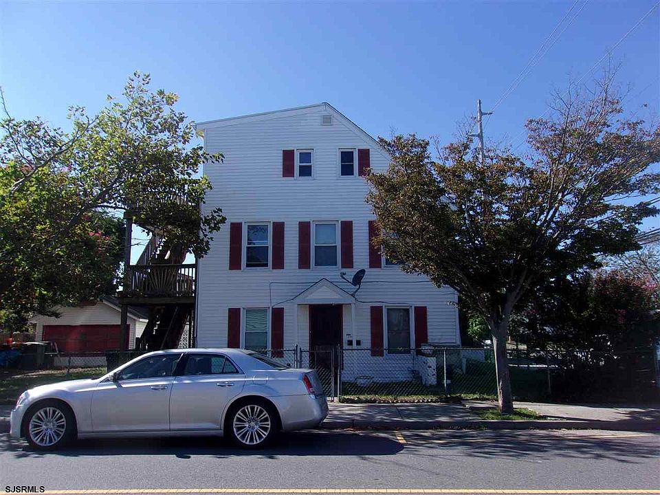 2nd image of 1500 N Arkansas Ave