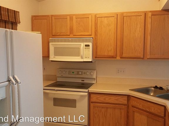 2nd image of 3955 Olympic Blvd APT 2