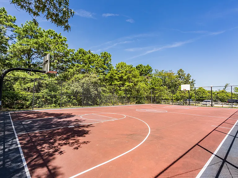 Sands Point Park Bascetball Court