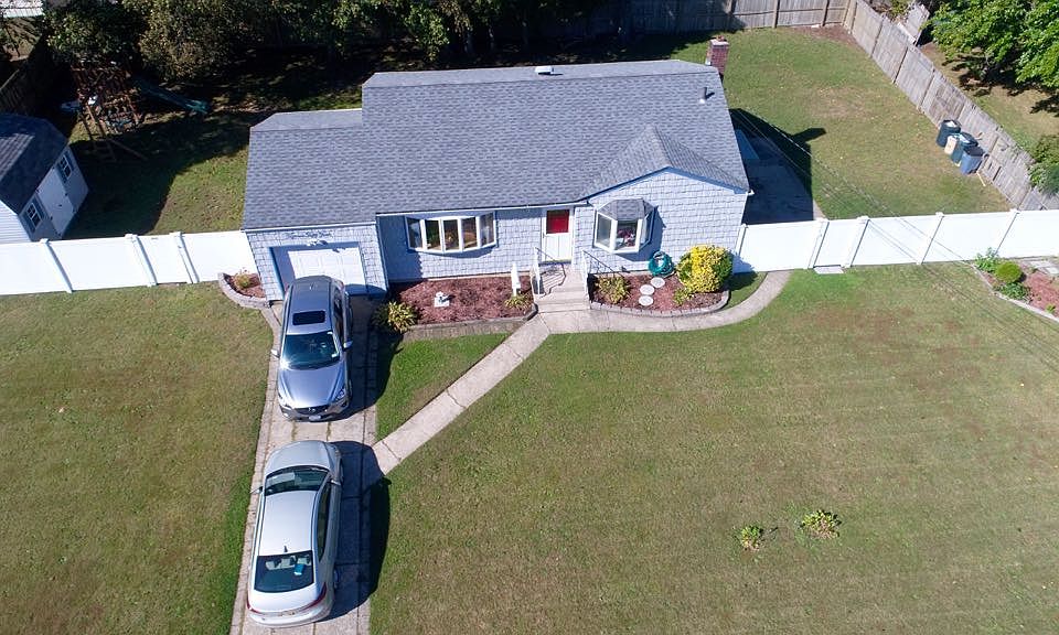 2nd image of 1554 Lincoln Blvd