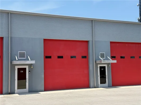 956 12th St Unit D6, Vero Beach, FL 32960