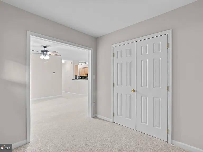 8110 Colony Point Rd #H — Photo 17