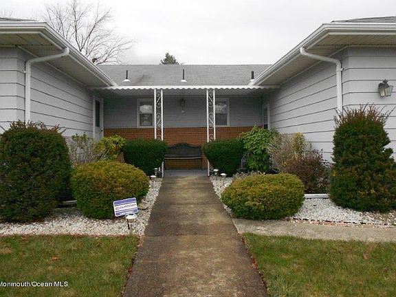 2nd image of 5 Salerno Ct