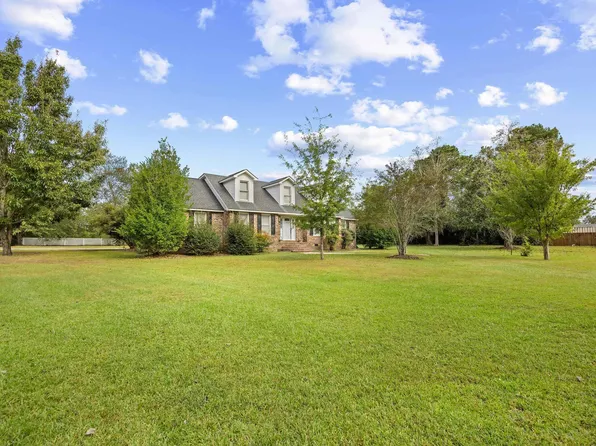 202 Greenleaf Circle, Myrtle Beach, SC 29579