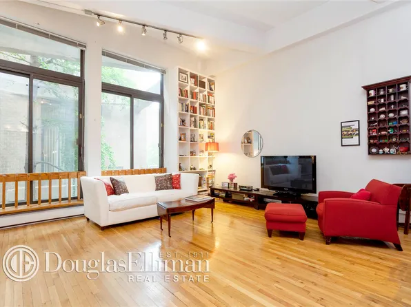 130 Barrow Street image 1 of 6