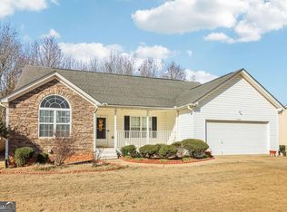 6233 Compass Dr, Flowery Branch, GA 30542