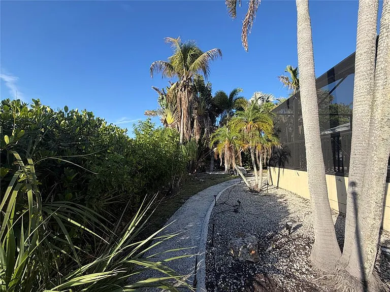 6612 Blackfin Way — Photo 43