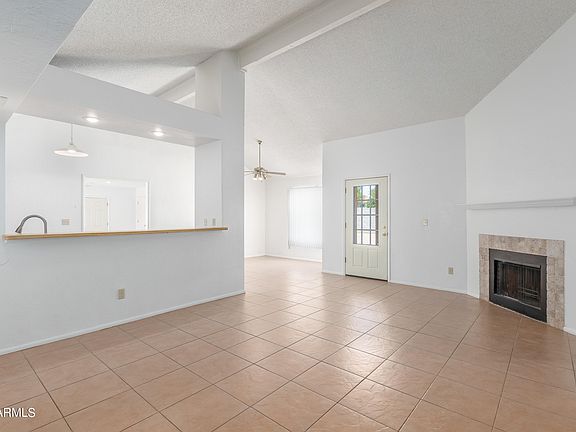 4th image of 5338 W VOLTAIRE Drive