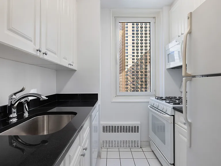 230 W 55th St #26D — Photo 9