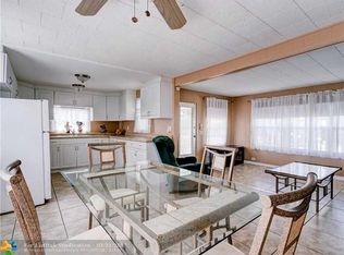 8525 SW 17th Ct, Davie, FL 33324