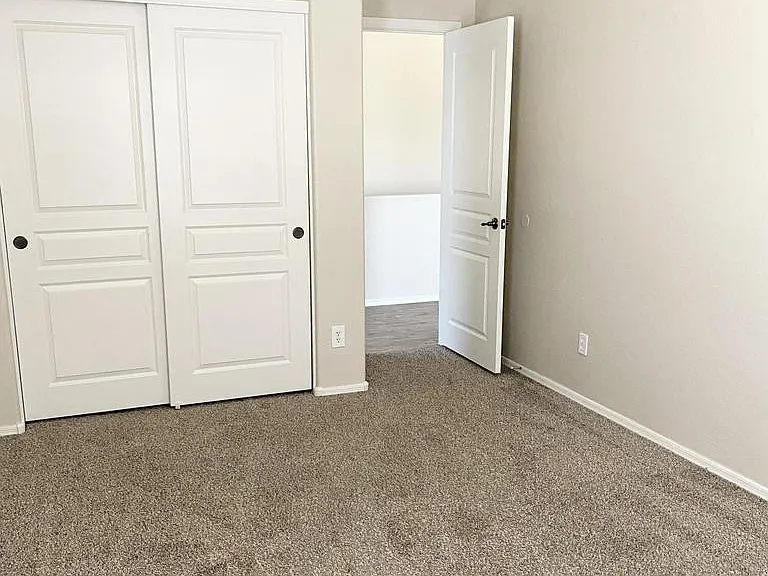 29525 N Smokey Ln — Photo 23