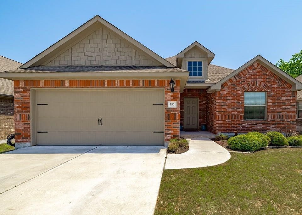 1st image of 556 S Brook Dr