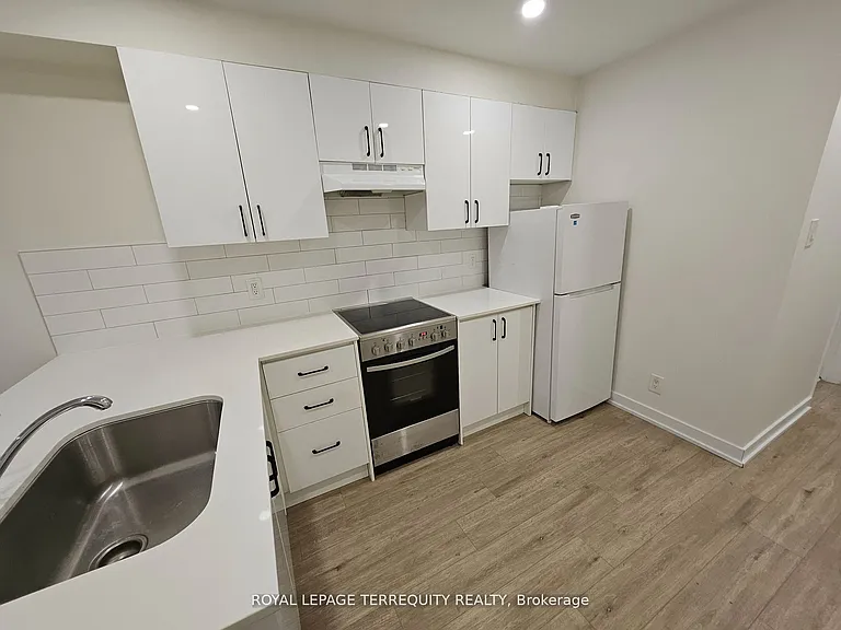 450 Arlington Ave #7 — Photo 9