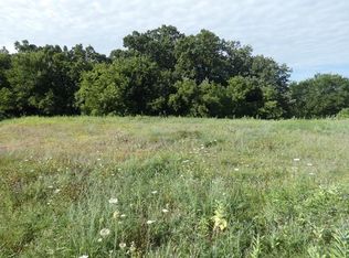 700 Oak Hollow Rd, Crystal Lake, IL 60014