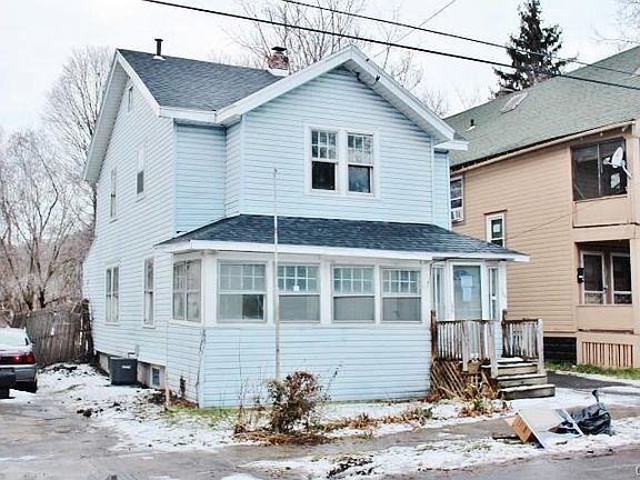 2nd image of 104 Lydell St