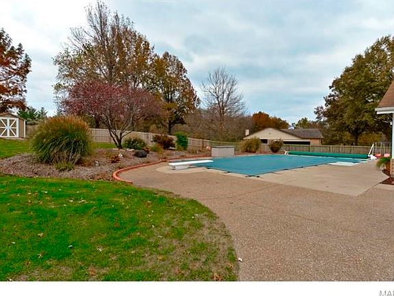 Fabulous yard - what great fun you are going to have in this 40 x 20 in ground pool - 33,000 gallons, there is a solar cover and custom winter safety cover.
