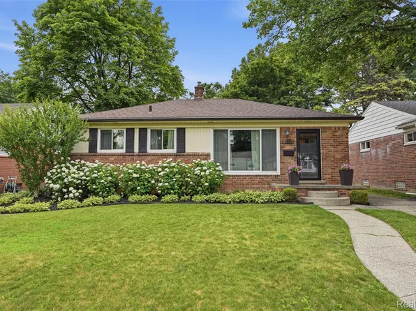 1132 Hickory Ave, Royal Oak, MI 48073