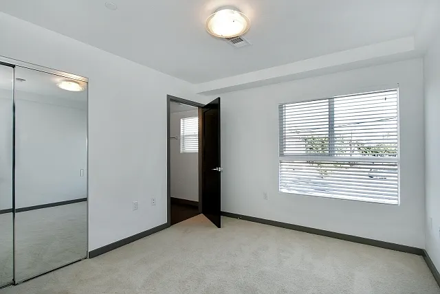 8621 Ramsgate Ave — Photo 28