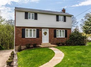 524 Meadowvale Dr, Cheswick, PA 15024