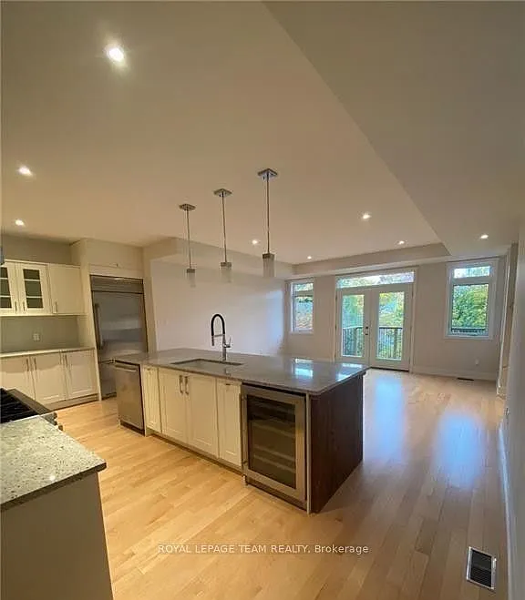 4 bed, $6,250 — Photo 4