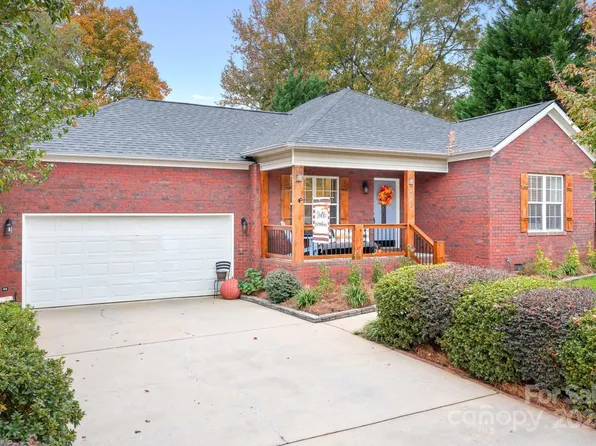 2345 Wednesbury Ct, Kannapolis, NC 28083