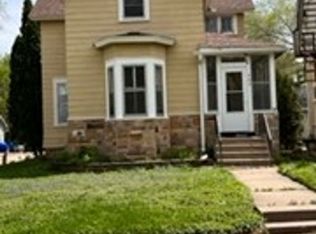 984 17th Ave SE, Minneapolis, MN 55414