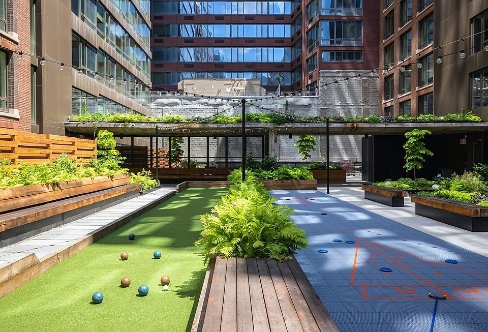 1st image of 525 W 52nd St #9IS