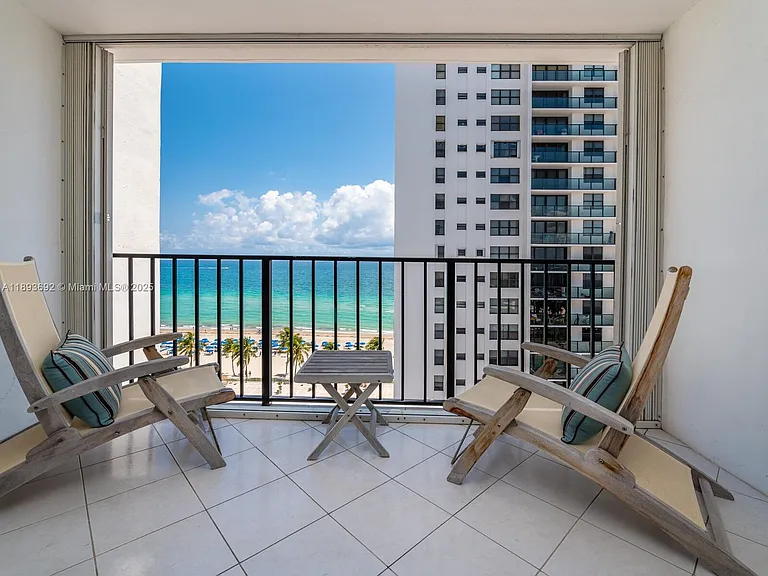 2401 S Ocean Dr — Photo 6