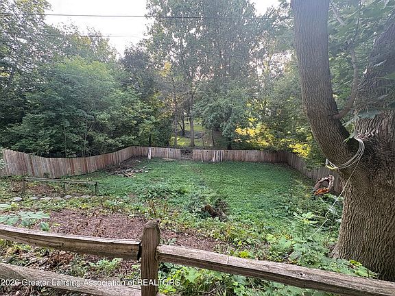 2nd image of 2617 Edgebrook Dr