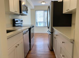 951 N 42nd St APT 202, Seattle, WA 98103