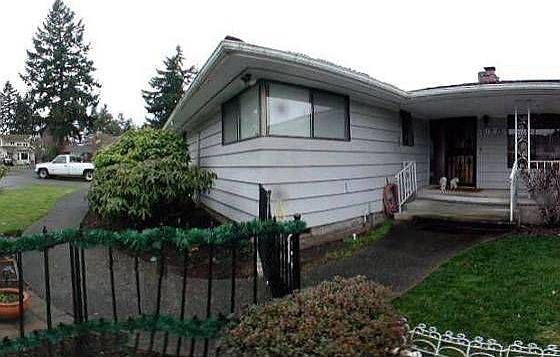 1st image of 3025 44th St E