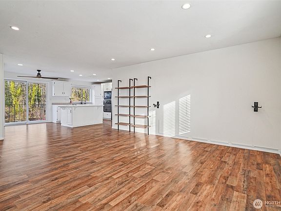 5th image of 1519 22nd Street NE #1627