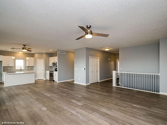 2nd image of 10694 NW 72nd Ln