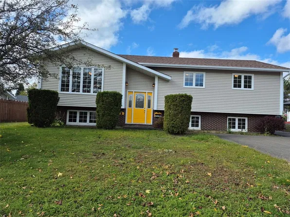 3 Conway Street, Grand Falls-Windsor, NL A2A