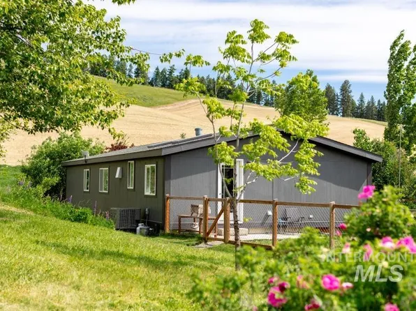 1722 Genesee Troy Rd, Moscow, ID 83843