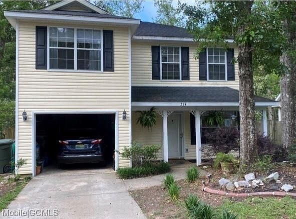 1st image of 214 Montclair Loop