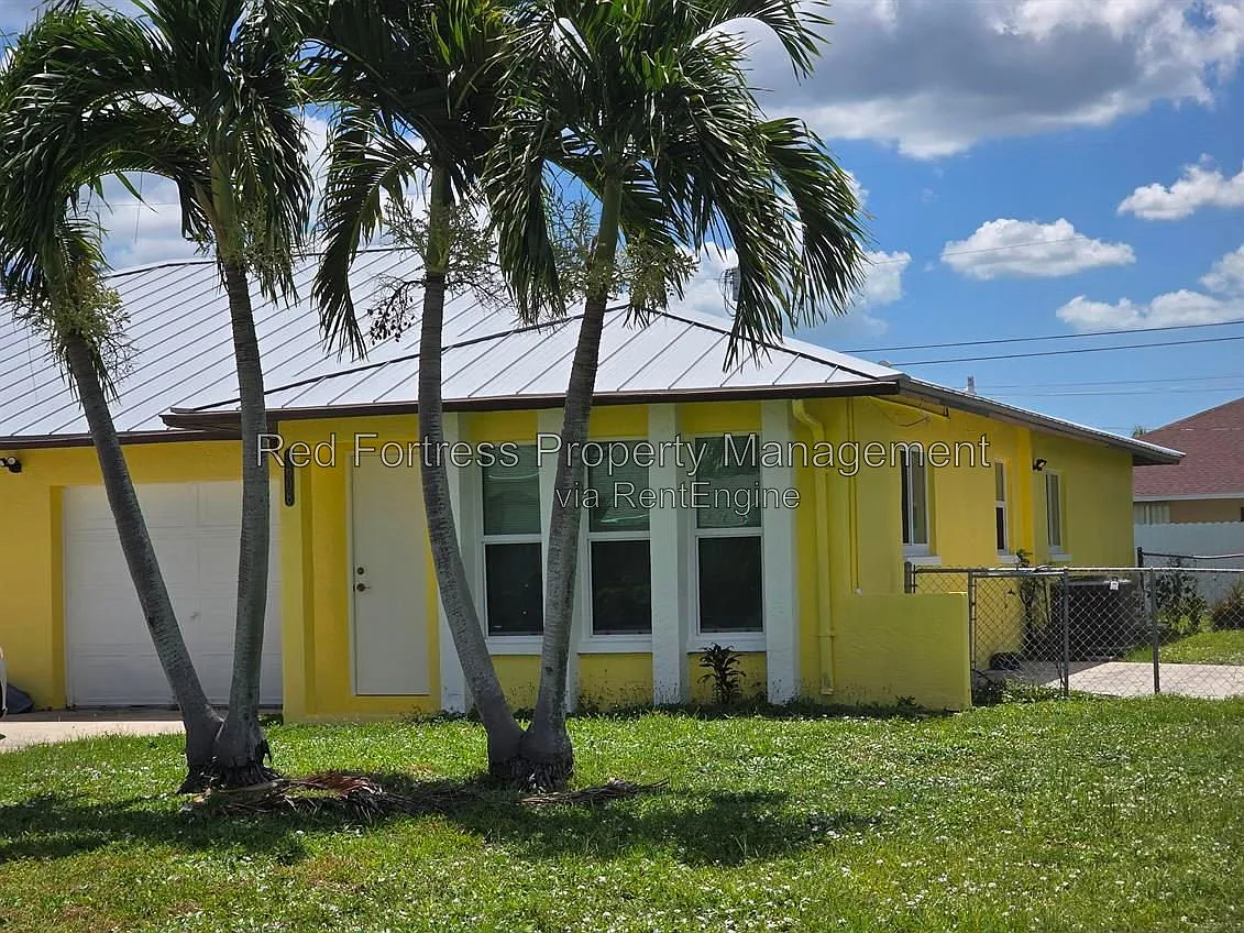 3 bed, 2.0 bath, 1300 sqft, $1,799 — Photo 4