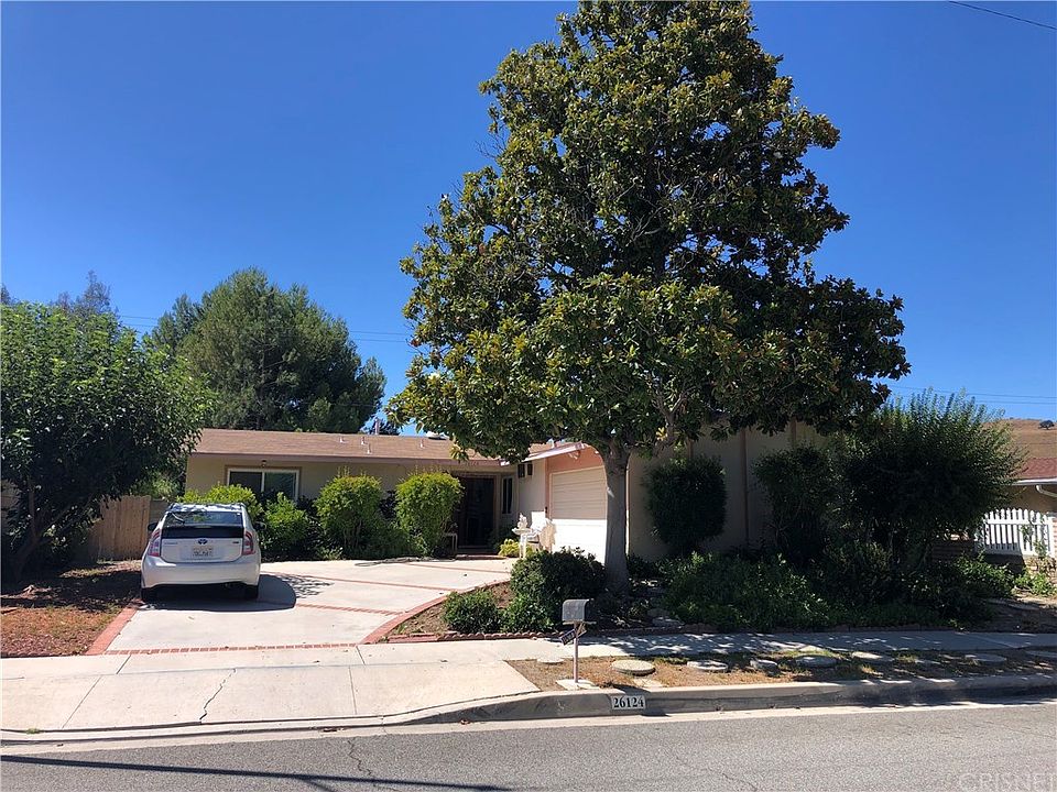 1st image of 26124 Roymor Dr