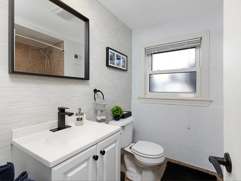 754 S Bywood Ave — Photo 14