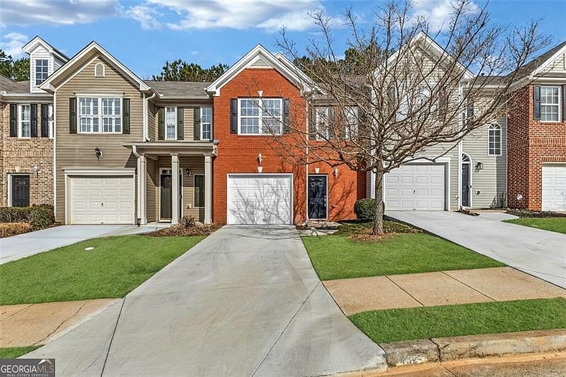 1st image of 432 Lantern Wood Dr